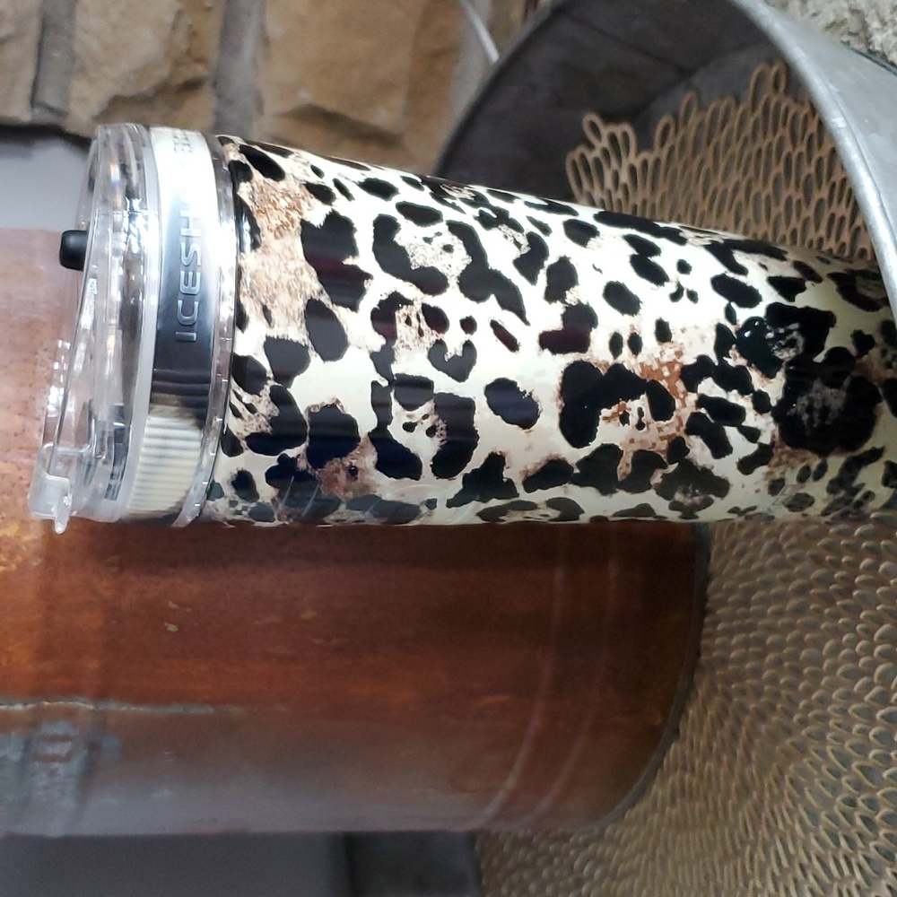 Ice shaker 26oz tumbler